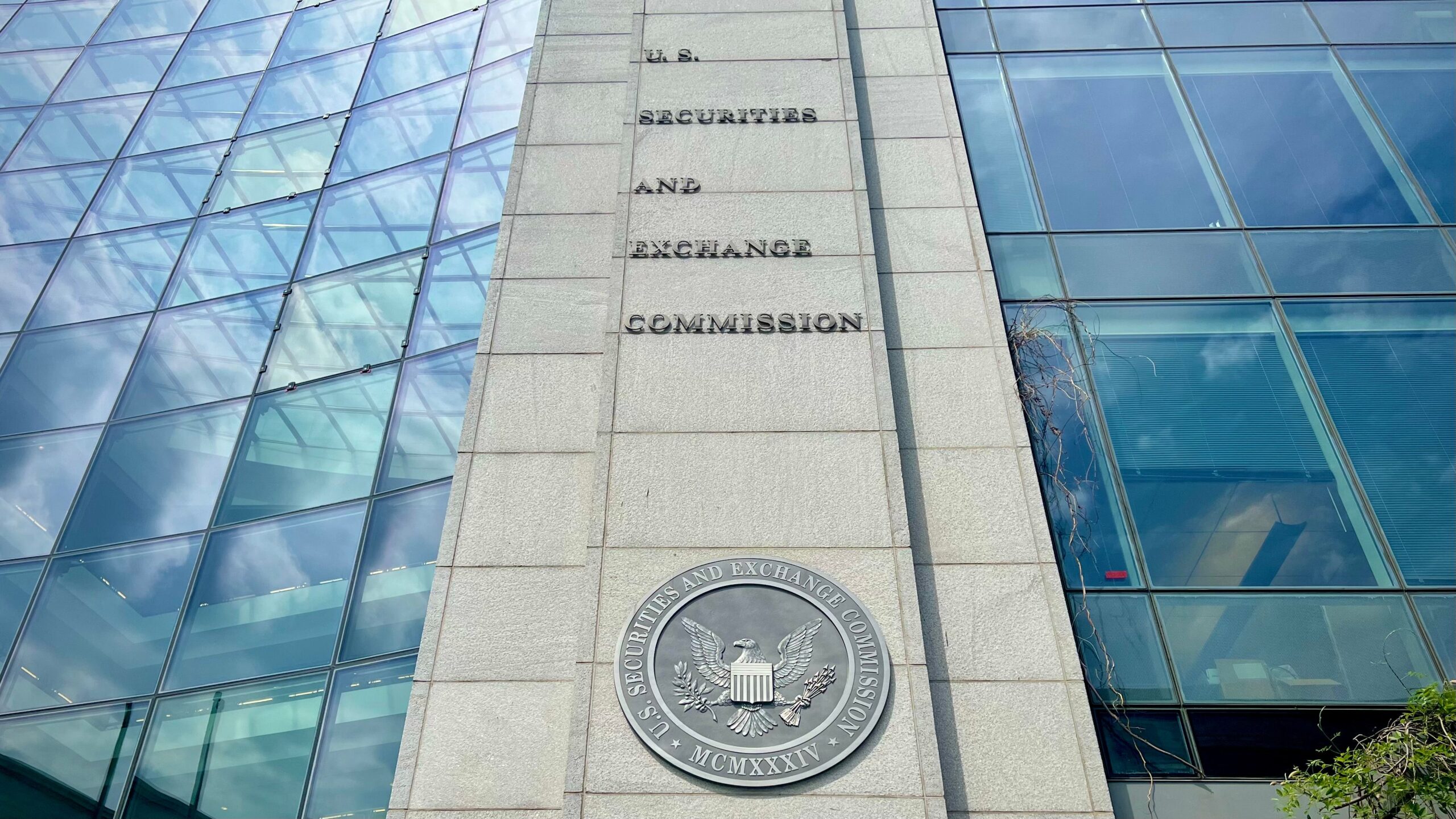 SEC’in Kripto Görev Gücü, Politika Reformu İçin Küçük Startuplarla Görüşmek Üzere ABD’yi Gezecek