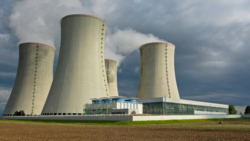 Fransız Milletvekilleri Fazla Nükleer Enerjiyle Bitcoin (BTC) Madenciliği Yapma Planı Öneriyor