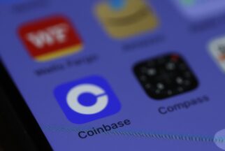 Benchmark: Coinbase’in (COIN) Zayıf 2. Çeyrek Performansı Geçici, Çöküş Değil
