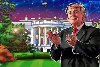 Memecoin topluluğu ABD Kongre Binası yakınlarına 3.6 metrelik altın Trump Bitcoin heykeli dikti